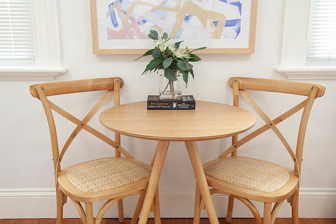 Art Deco Designer Studio In Lewisham - Accommodation Main Beach 3