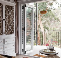 Ascona - Accommodation Main Beach