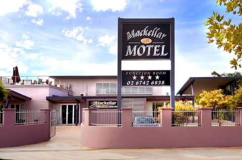 Mackellar Motel - Accommodation Main Beach 0