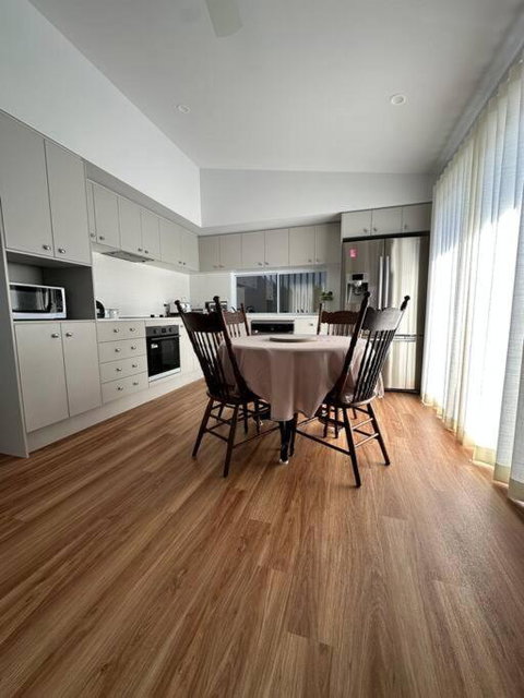 Magnolia Little Gem - Accommodation Main Beach 1