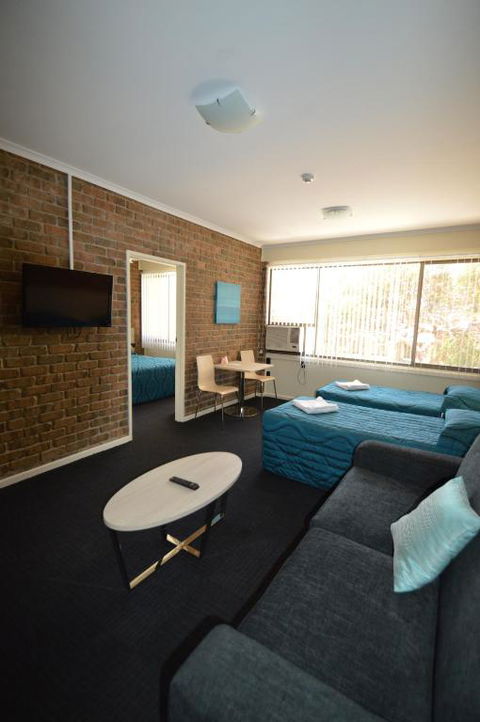 Marion Motel And Apartments - Accommodation Main Beach 0