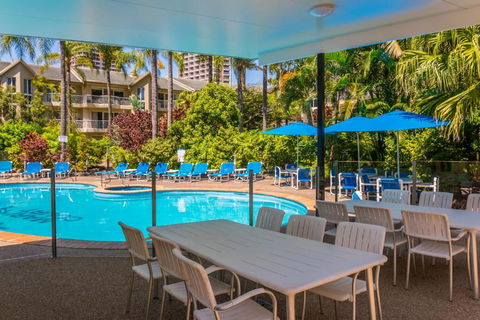 Mari Court Resort - Accommodation Main Beach 3