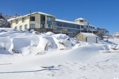 Marritz Hotel - Accommodation Main Beach 0