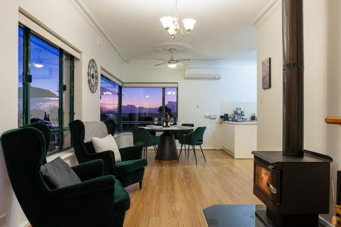 McGill Vineyard Barossa - Accommodation Main Beach 3