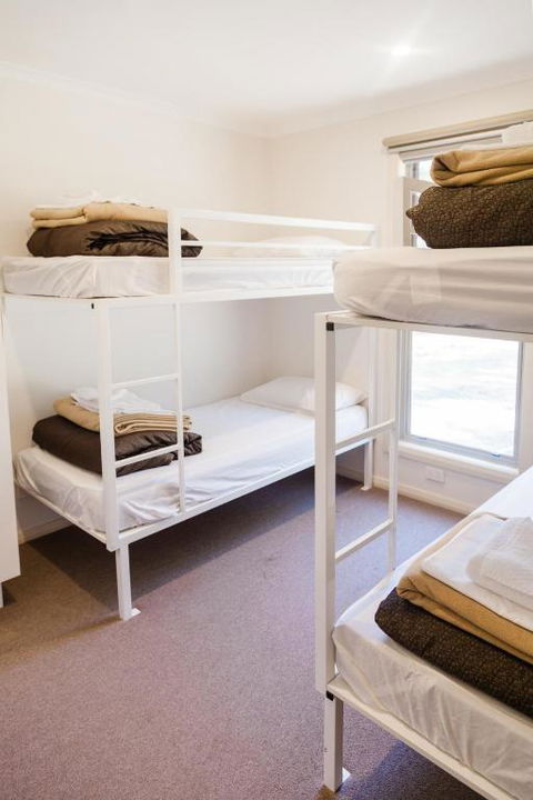McLean Beach Holiday Park - Accommodation Main Beach 1