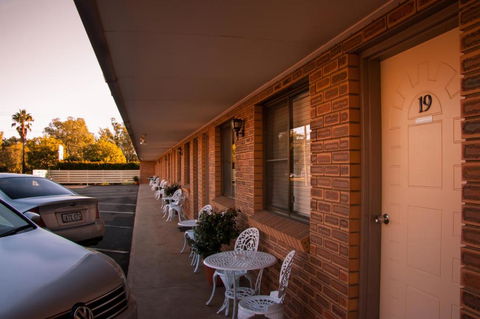 Mid Town Inn Narrabri - Accommodation Main Beach 3