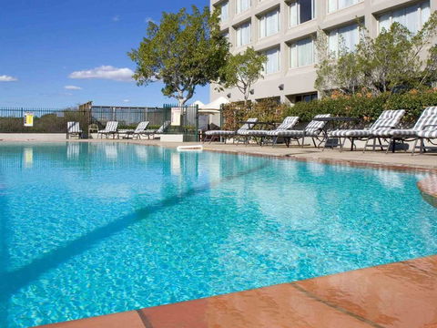 Mercure Sydney Parramatta - Accommodation Main Beach 0