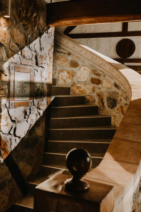 Misty Mountain Manor - Accommodation Main Beach 2