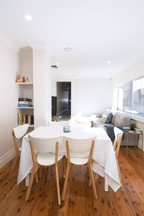 Modern 3 Bed Home In Tempe Near Airport City - Accommodation Main Beach 2