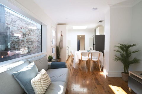 Modern 3 Bed Home In Tempe Near Airport City - Accommodation Main Beach 3