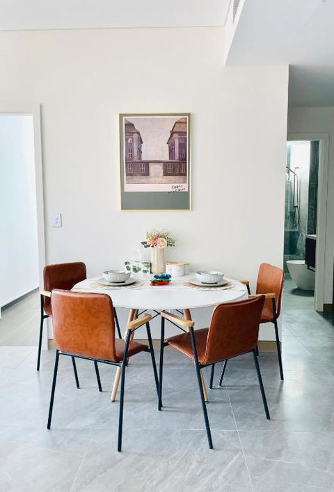 Modern Apartment St Leonards - Accommodation Main Beach 3