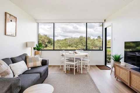 Mona Vale Surf To Tee - Accommodation Main Beach 3