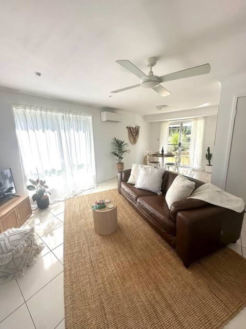 Moondance Retreat - Accommodation Main Beach 2