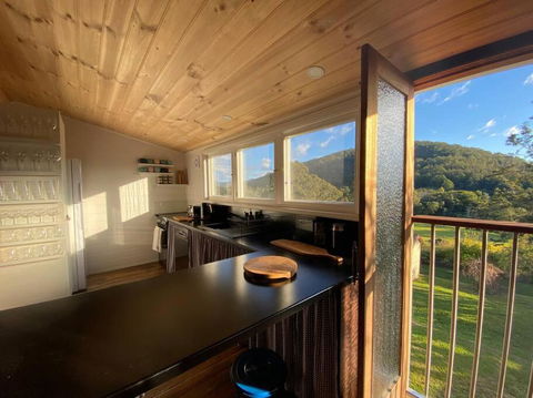Misty Mountain Cottage At Krambach - Accommodation Main Beach 0