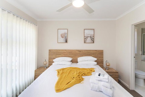 Morview Holiday Homes-Implala - Accommodation Main Beach 1
