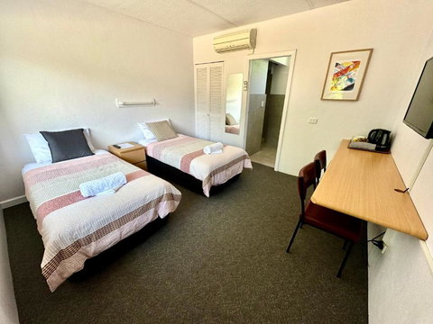 Mount Beauty Motor Inn - Accommodation Main Beach 3