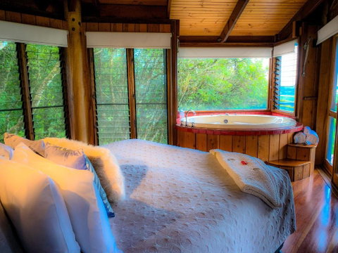 Mt Quincan Crater Retreat - Accommodation Main Beach 0