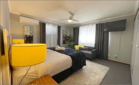 Namaste - Accommodation Main Beach 2