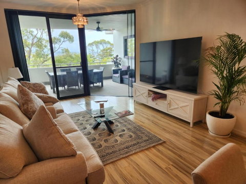 Nautilus Ocean Vista - Accommodation Main Beach 1