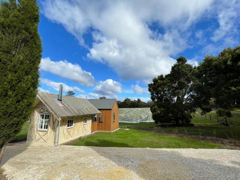 NEST- Luxury Vineyard Accommodation - Accommodation Main Beach 3