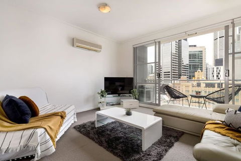NEW! A Comfy & Stylish Apt Next To Darling Harbour - Accommodation Main Beach 1