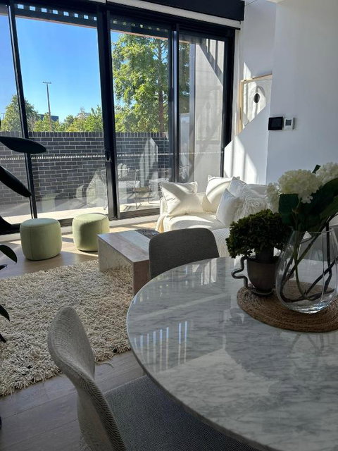 New & Modern Loft 1bd W/Pool&Gym - Accommodation Main Beach 1