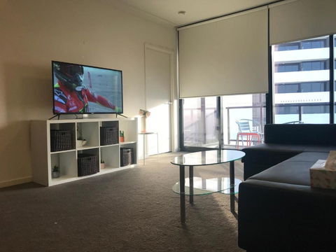 New Luxurious Skyview 2Bedroom Apartment Liverpool - Accommodation Main Beach 1