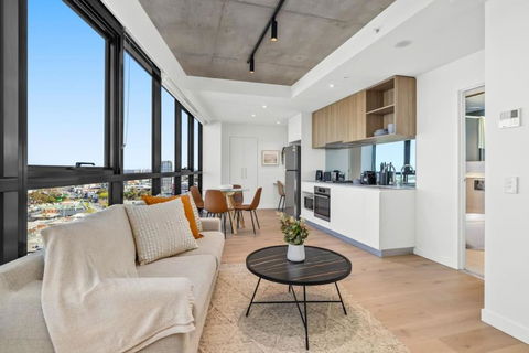 NEW Sensational Southbank Lux - Accommodation Main Beach 2
