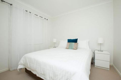 Mt Pleasant Short Stay - Accommodation Main Beach 1