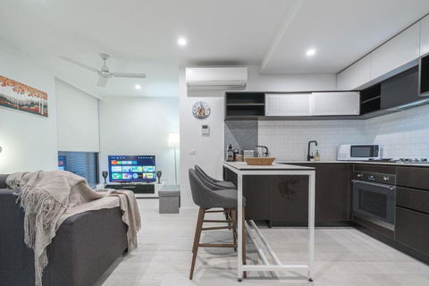Next To Royal Hospital And Mel Uni 1br - Accommodation Main Beach 1