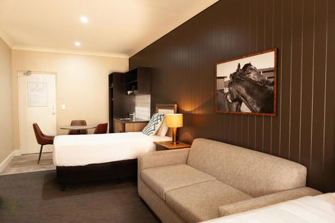 Nightcap At Archer Hotel - Accommodation Main Beach 2