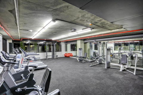 Oaks Melbourne St Kilda Road Hotel - Accommodation Main Beach 1
