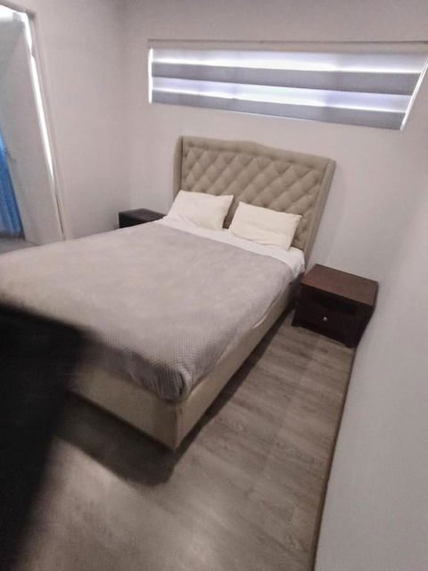 Nice 2 Bedroom Apartment - Accommodation Main Beach 2