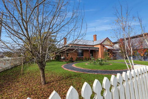 Noble View - Accommodation Main Beach 1