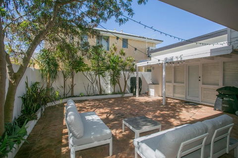 NOR214 - Northstead Coastal Charm - Accommodation Main Beach 0
