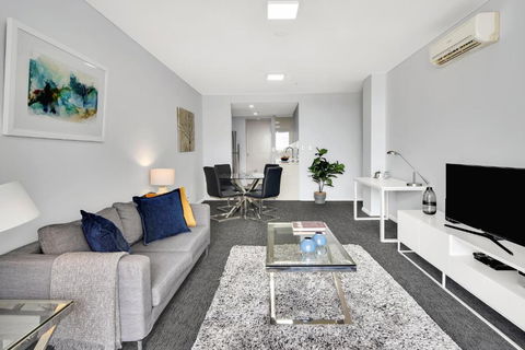 North Sydney Large Two Bedroom MIL2252402 - Accommodation Main Beach 0