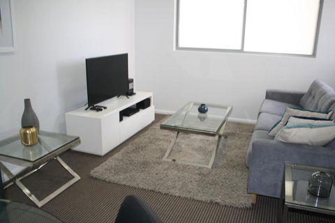 North Sydney Wyndel Apartments-MIL1005 - Accommodation Main Beach 1