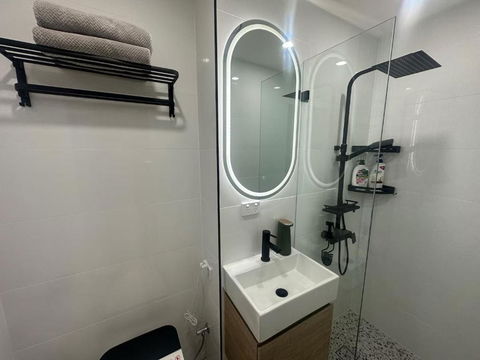 Oak Haven Sydney Suites - Accommodation Main Beach 3