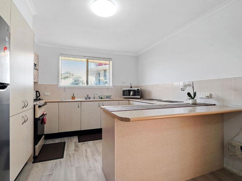 Oakland Holiday Home - Accommodation Main Beach 2