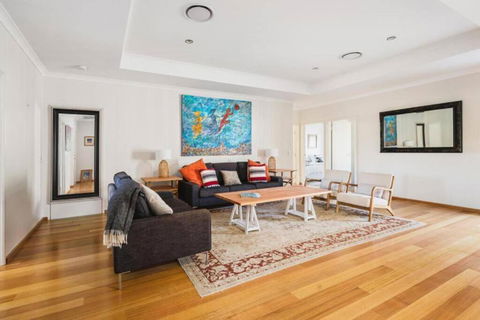 Oakmont Villa Private Escape On Golf Course - Accommodation Main Beach 0