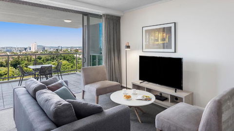 Oaks Brisbane On Margaret Suites - Accommodation Main Beach 0