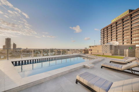 Oaks Sydney Hyde Park Suites - Accommodation Main Beach 0