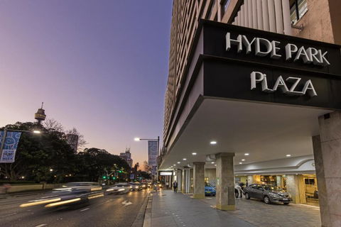 Oaks Sydney Hyde Park Suites - Accommodation Main Beach 3
