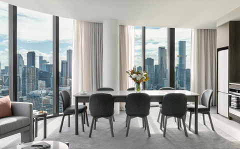 Oakwood Premier Melbourne - Accommodation Main Beach 3
