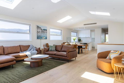 Oakwood Retreat - Accommodation Main Beach 0
