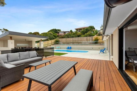 OASIS ON SUNSET - Tranquility Close To The Ocean - Accommodation Main Beach 2