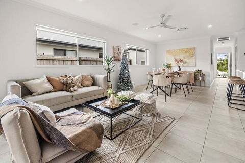 Oasis Retreat In Coomera - Accommodation Main Beach 0