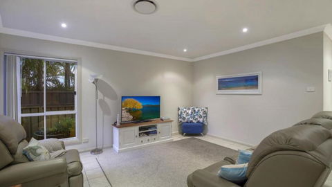 Ocean Beach Holiday House - Accommodation Main Beach 1