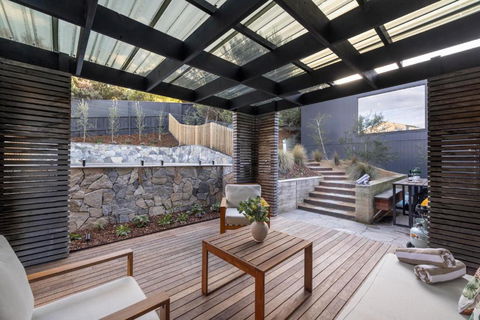 Ocean Beach Retreat - Accommodation Main Beach 3