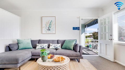 Ocean Blue Apartment Three - Accommodation Main Beach 0